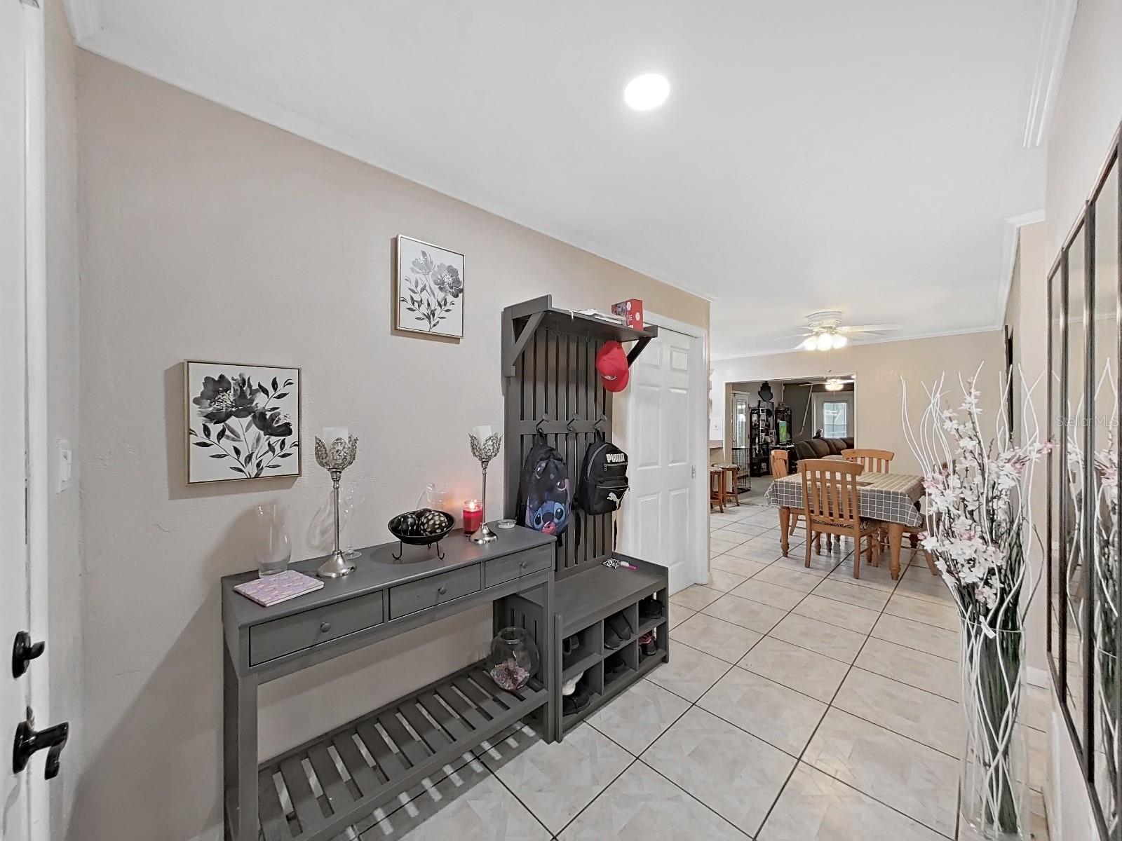 Listing photo id 19 for 2531 Lake Ellen Drive