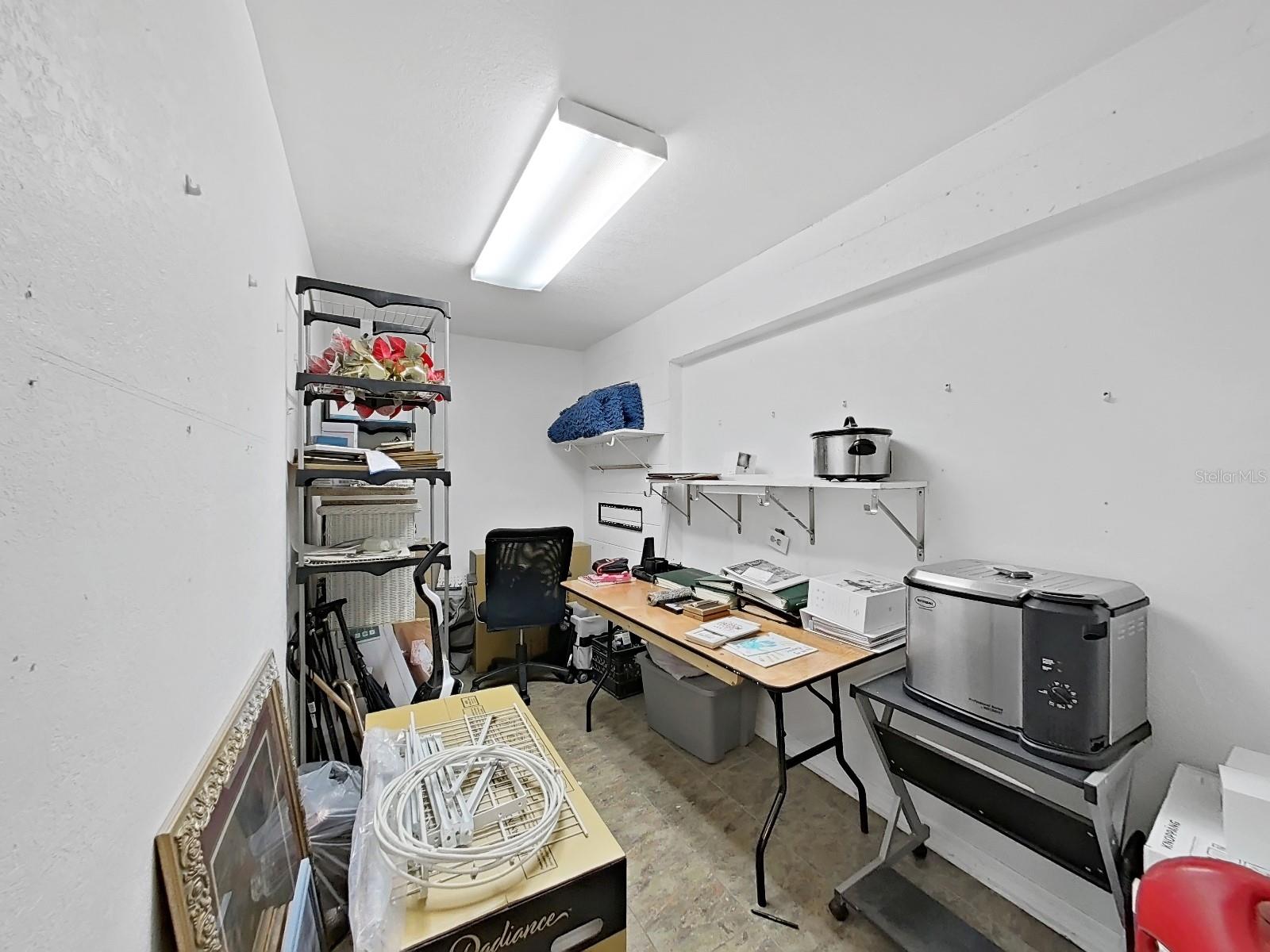 Listing photo id 34 for 2531 Lake Ellen Drive