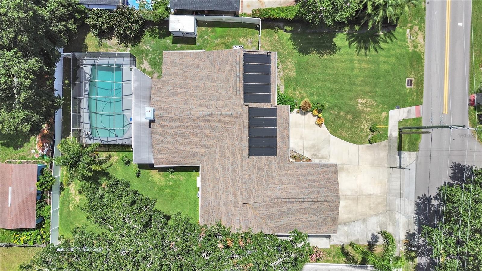 Listing photo id 2 for 2531 Lake Ellen Drive