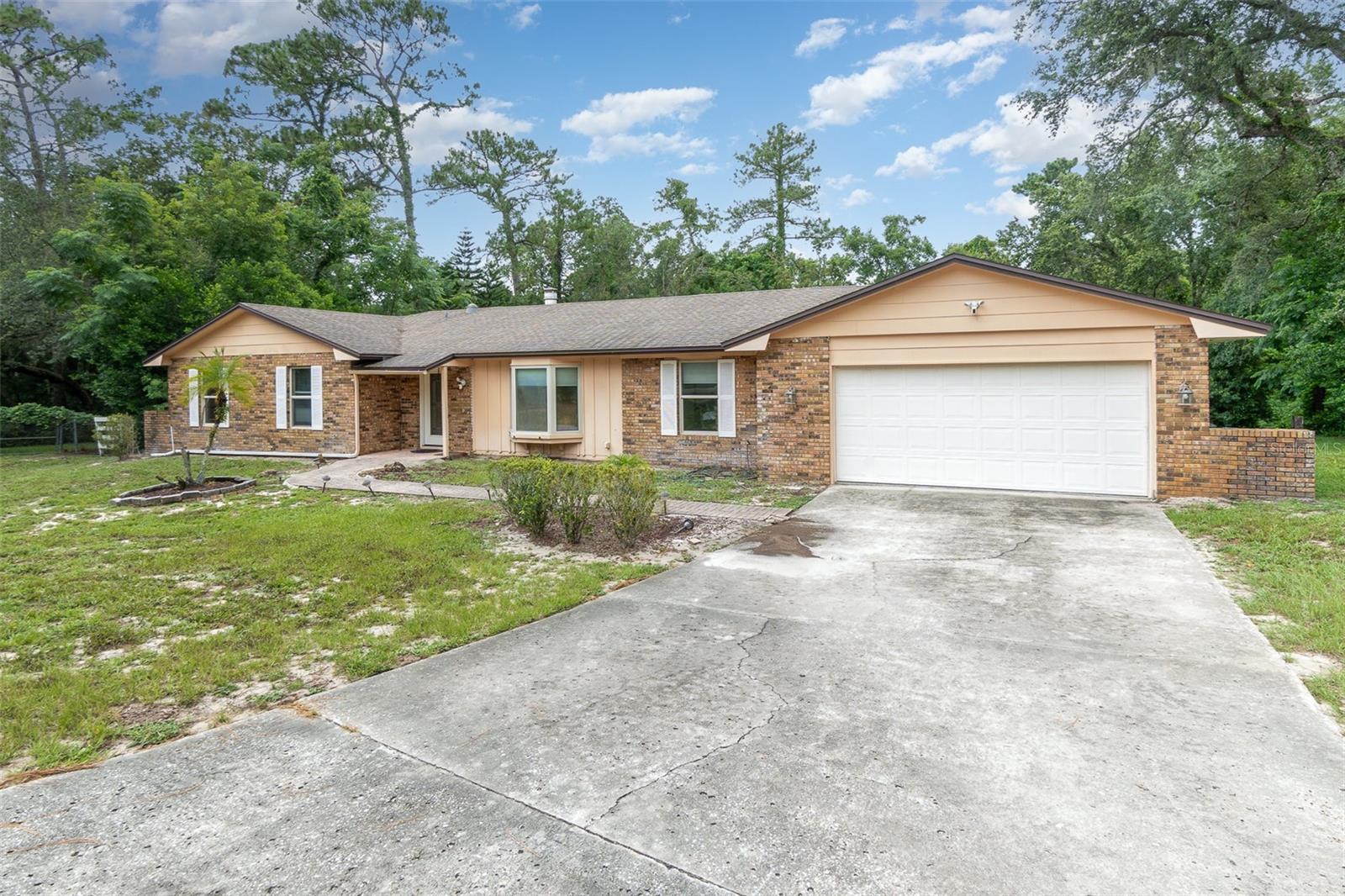 Image 2 of 28 For 800 Crooked Oak Court