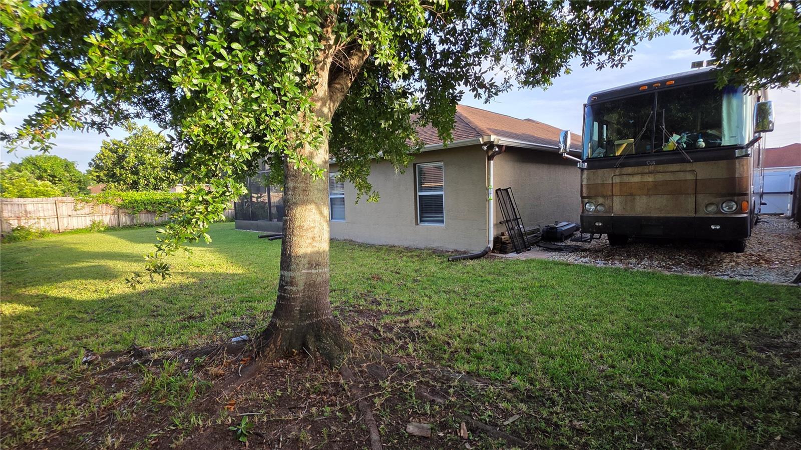 Image 20 of 31 For 4905 Newton Court