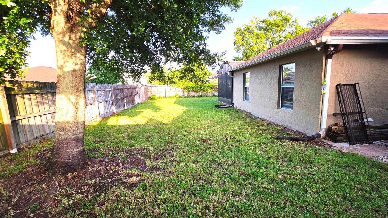 Image 24 of 31 For 4905 Newton Court