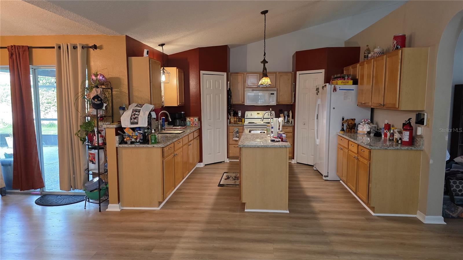 Image 6 of 31 For 4905 Newton Court