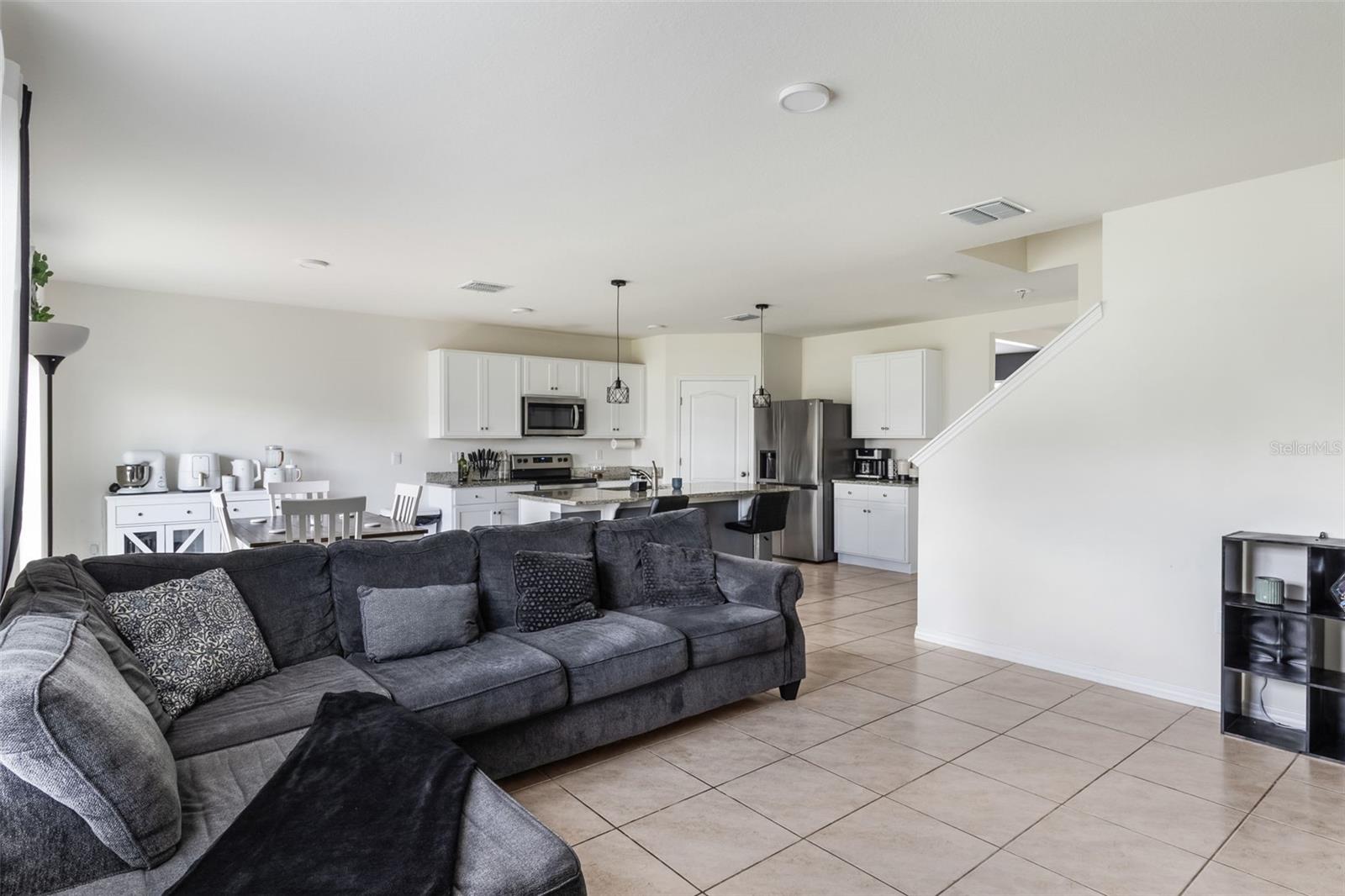 Image 9 of 34 For 4644 Bernard Boulevard