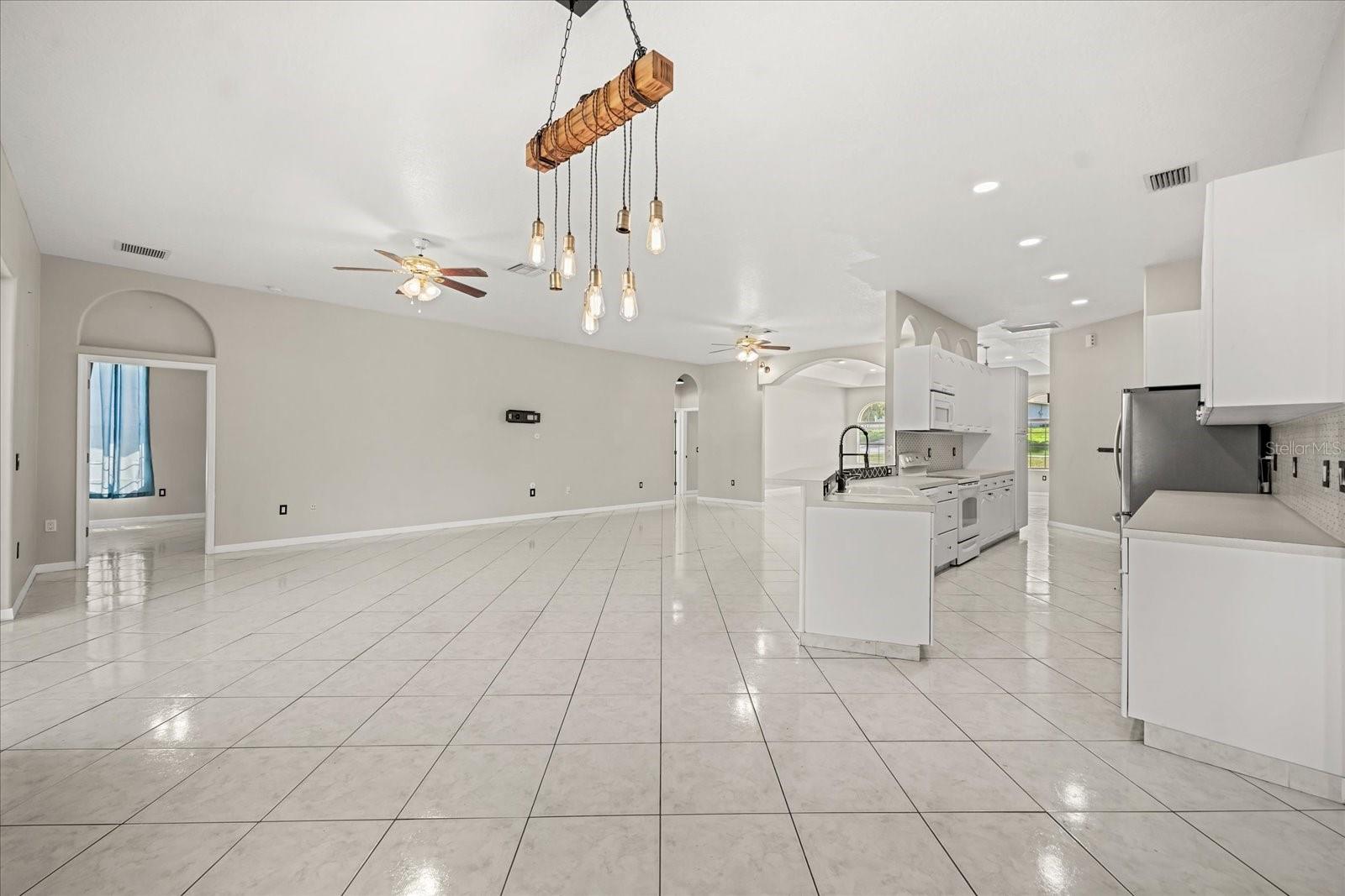 Image 12 of 47 For 13848 Vista Del Lago Boulevard