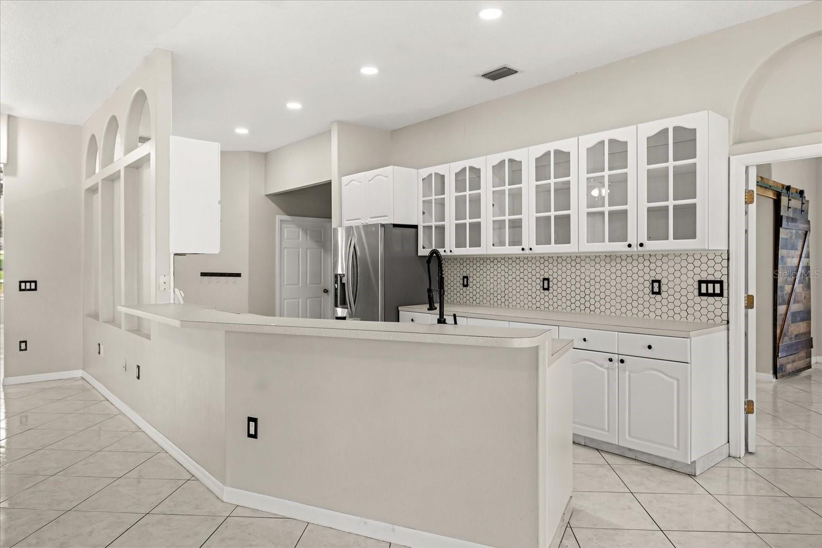 Image 14 of 47 For 13848 Vista Del Lago Boulevard