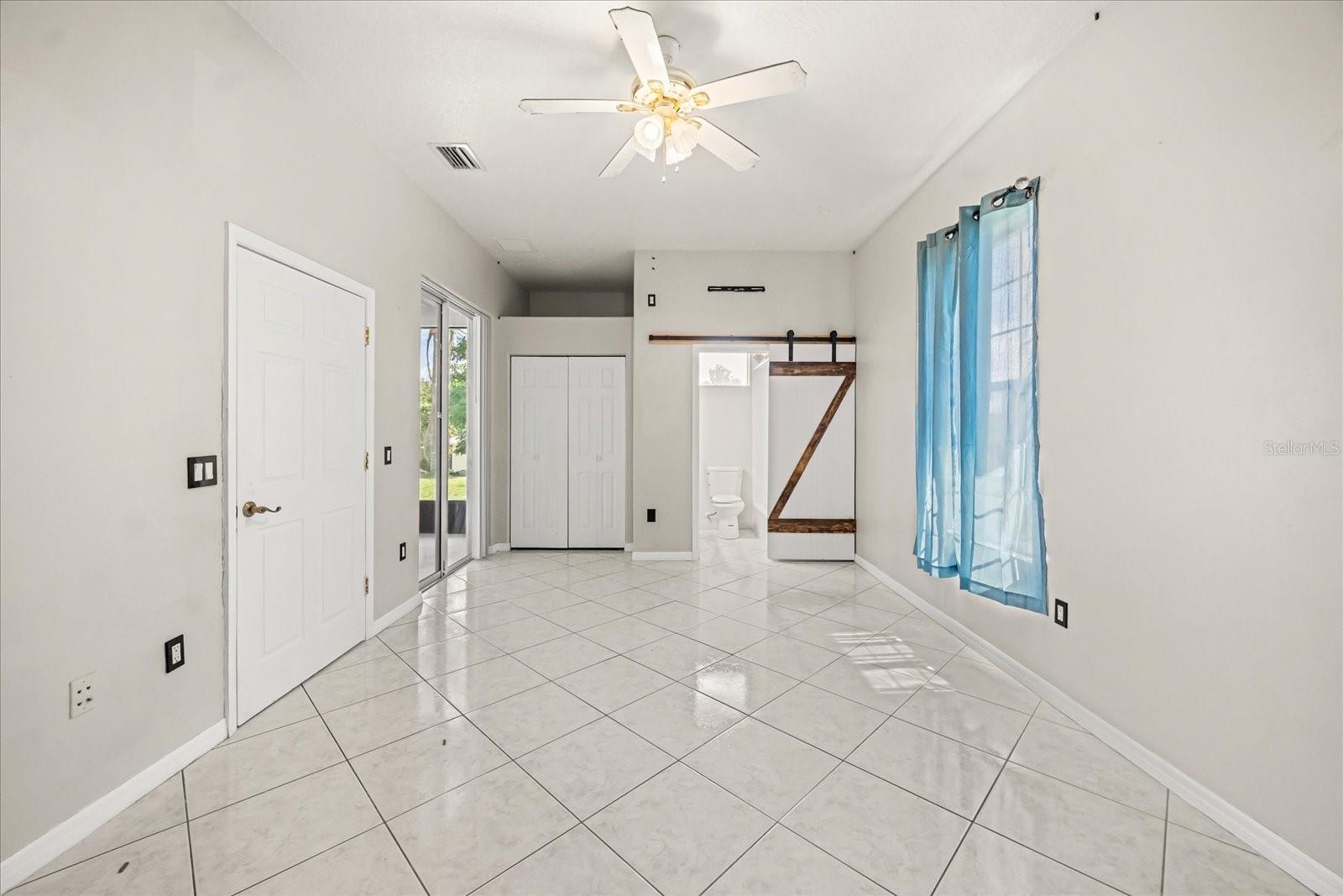 Image 19 of 47 For 13848 Vista Del Lago Boulevard
