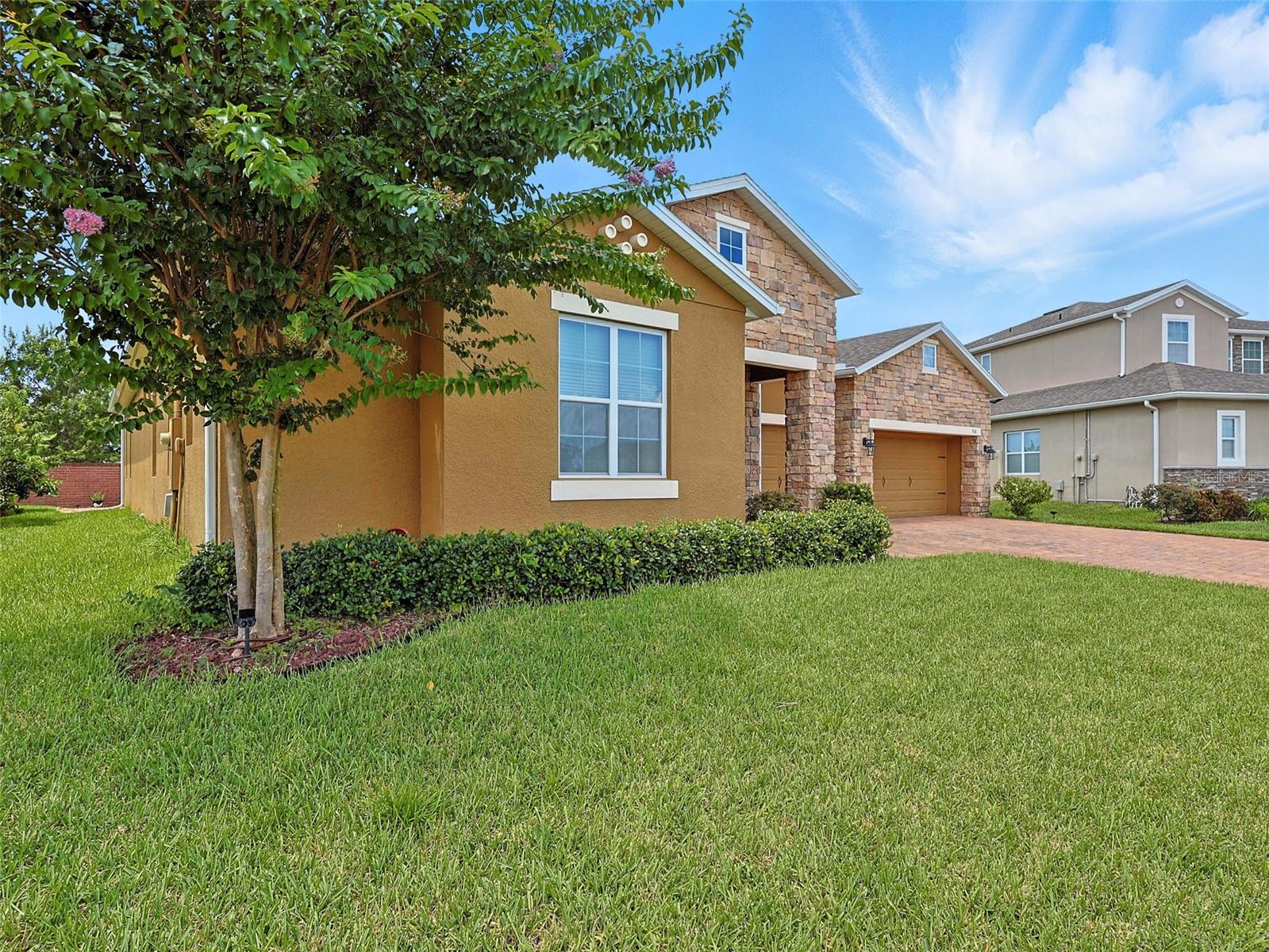 Image 5 of 70 For 918 Blackthorn Drive