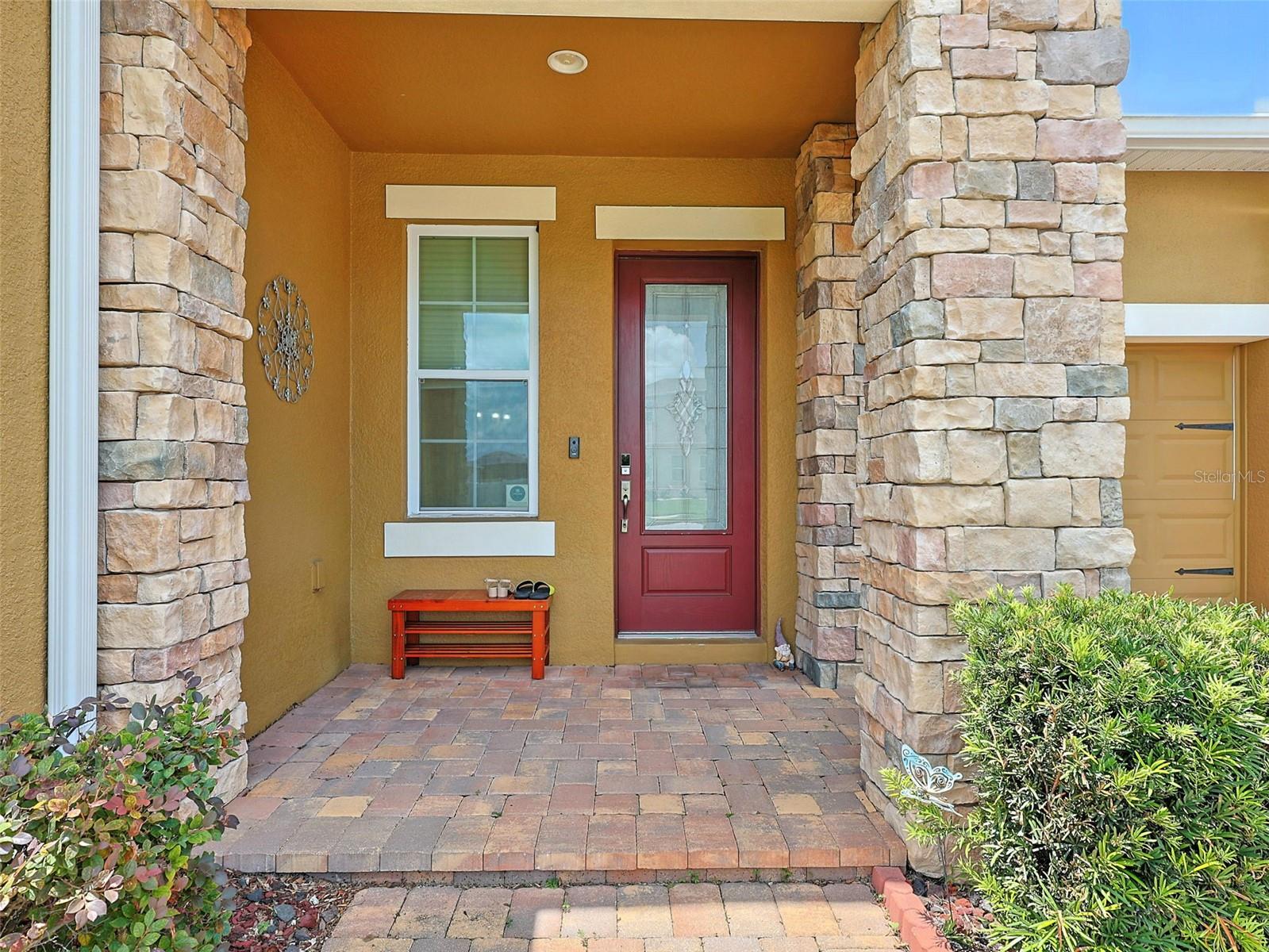 Image 6 of 70 For 918 Blackthorn Drive