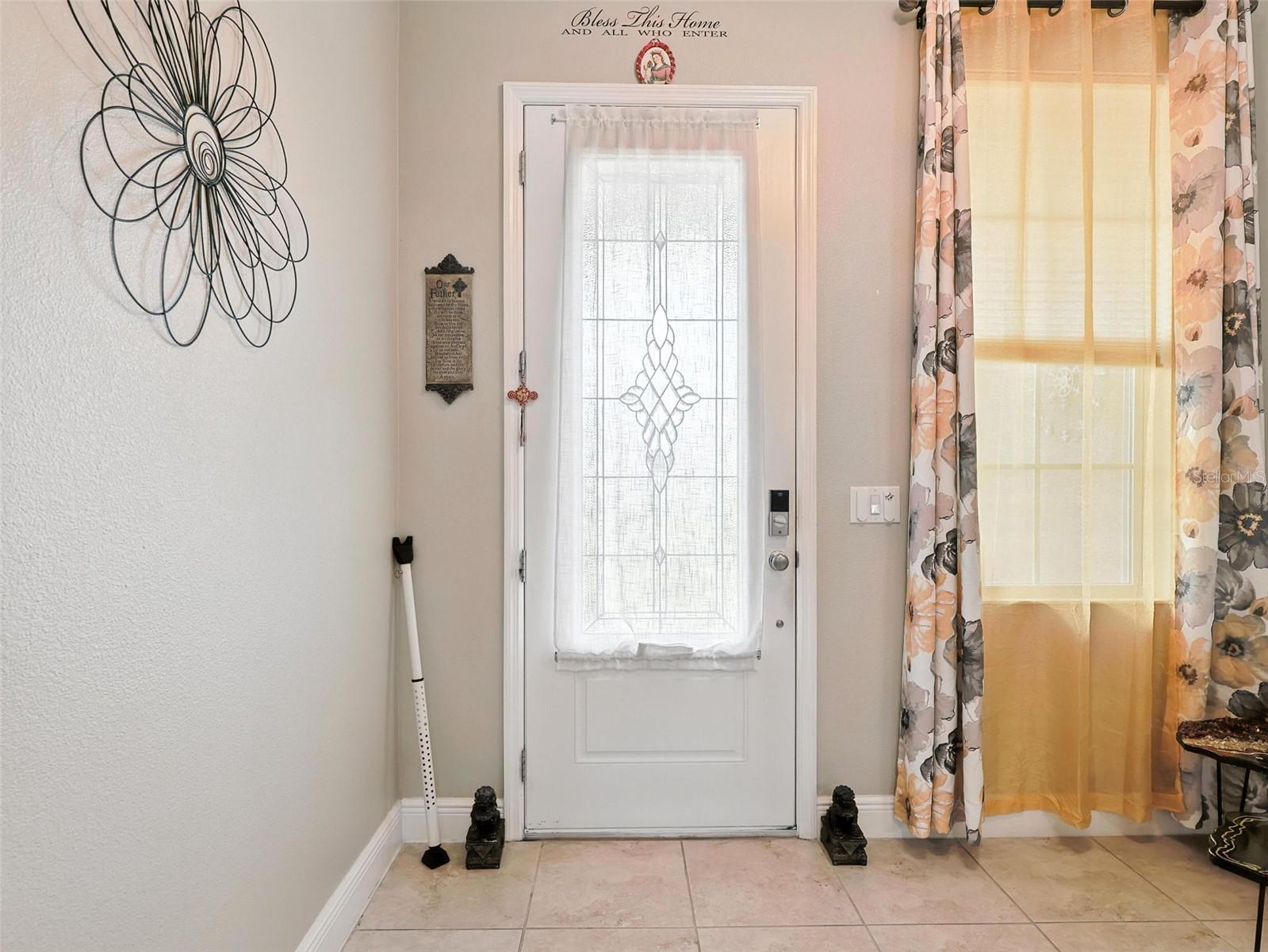 Image 7 of 70 For 918 Blackthorn Drive