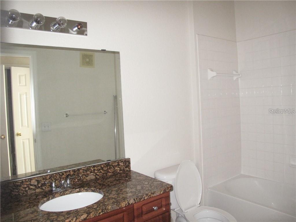 Image 20 of 42 For 3593 Conroy Road 438