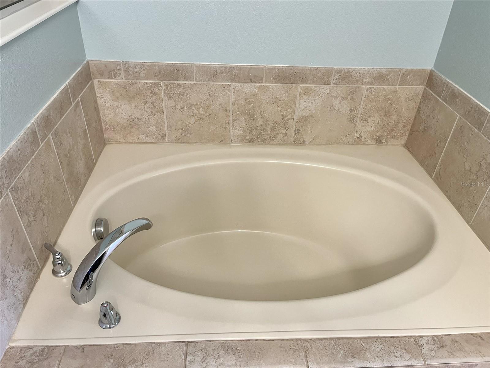 Image 11 of 19 For 3817 Black Spruce Lane