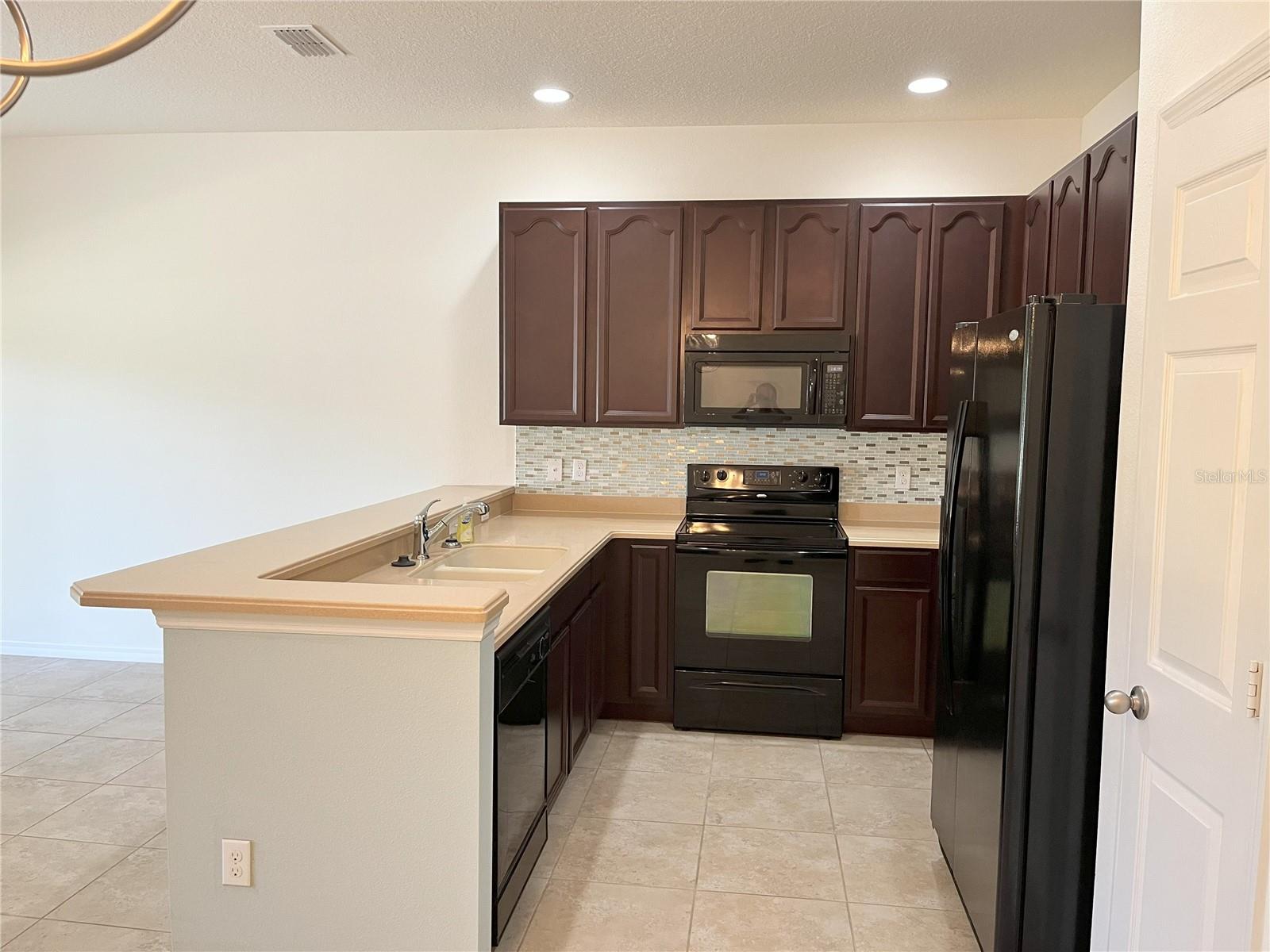 Image 4 of 19 For 3817 Black Spruce Lane
