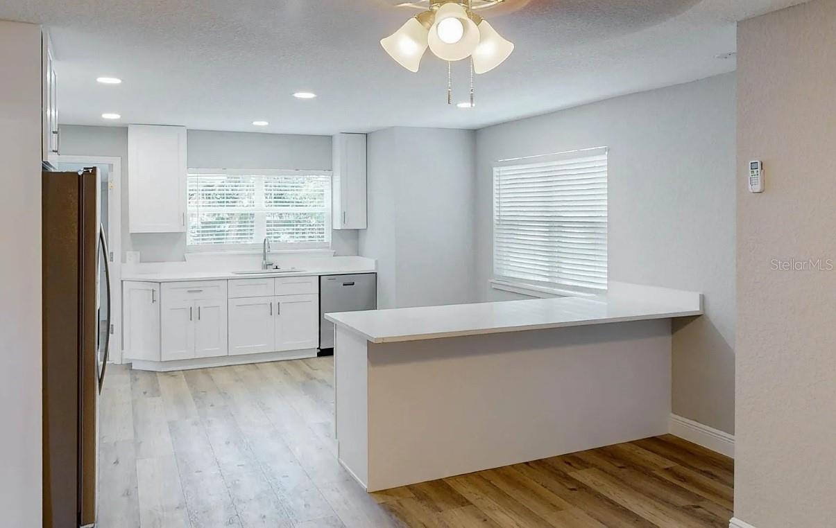 Image 3 of 11 For 460 Cambridge Boulevard A