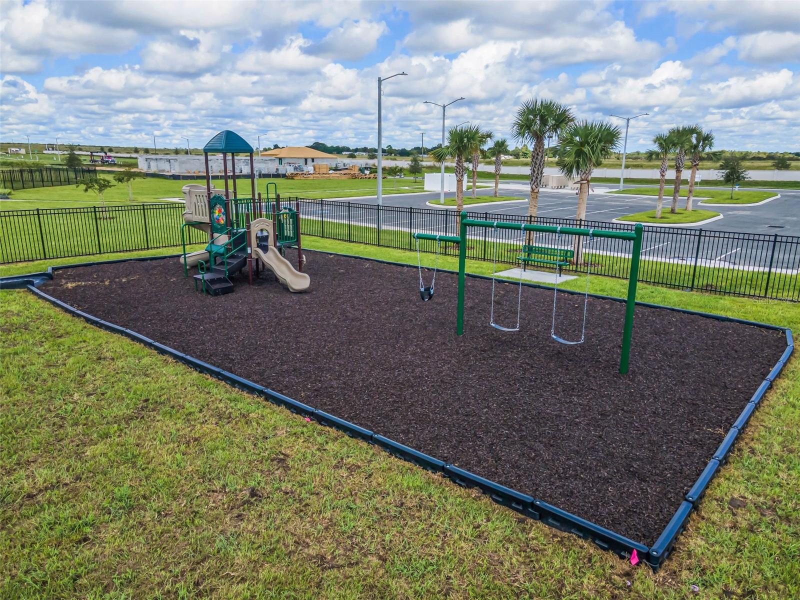 Image 29 of 32 For 621 Silver Palm Drive
