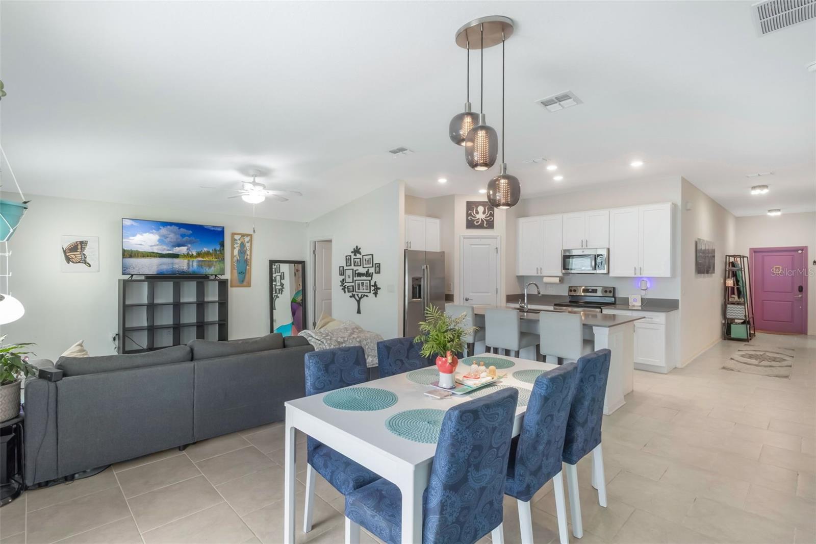Image 5 of 32 For 621 Silver Palm Drive