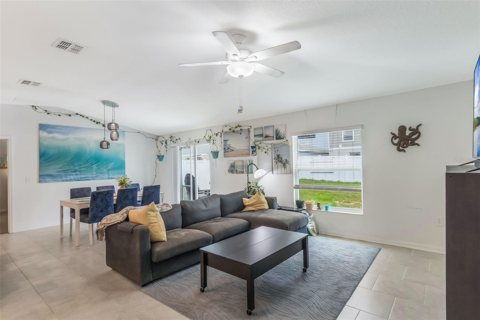 Image 7 of 32 For 621 Silver Palm Drive