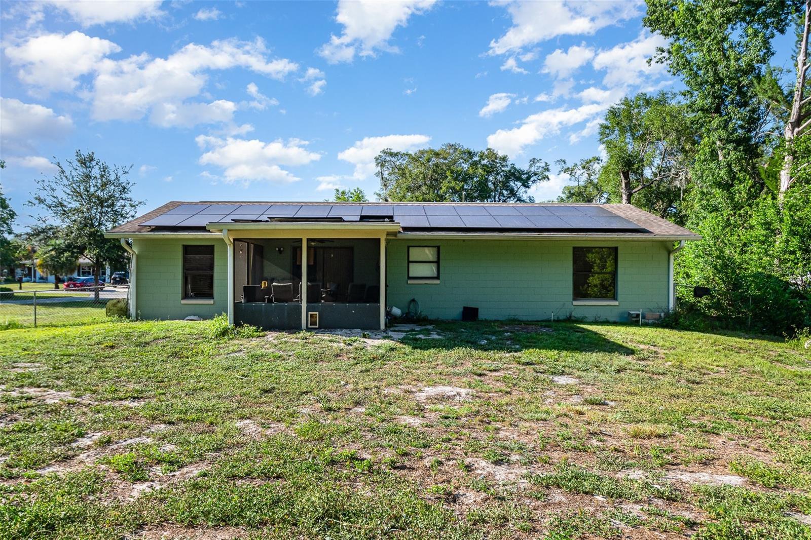 Image 11 of 13 For 468 Oakwood Avenue