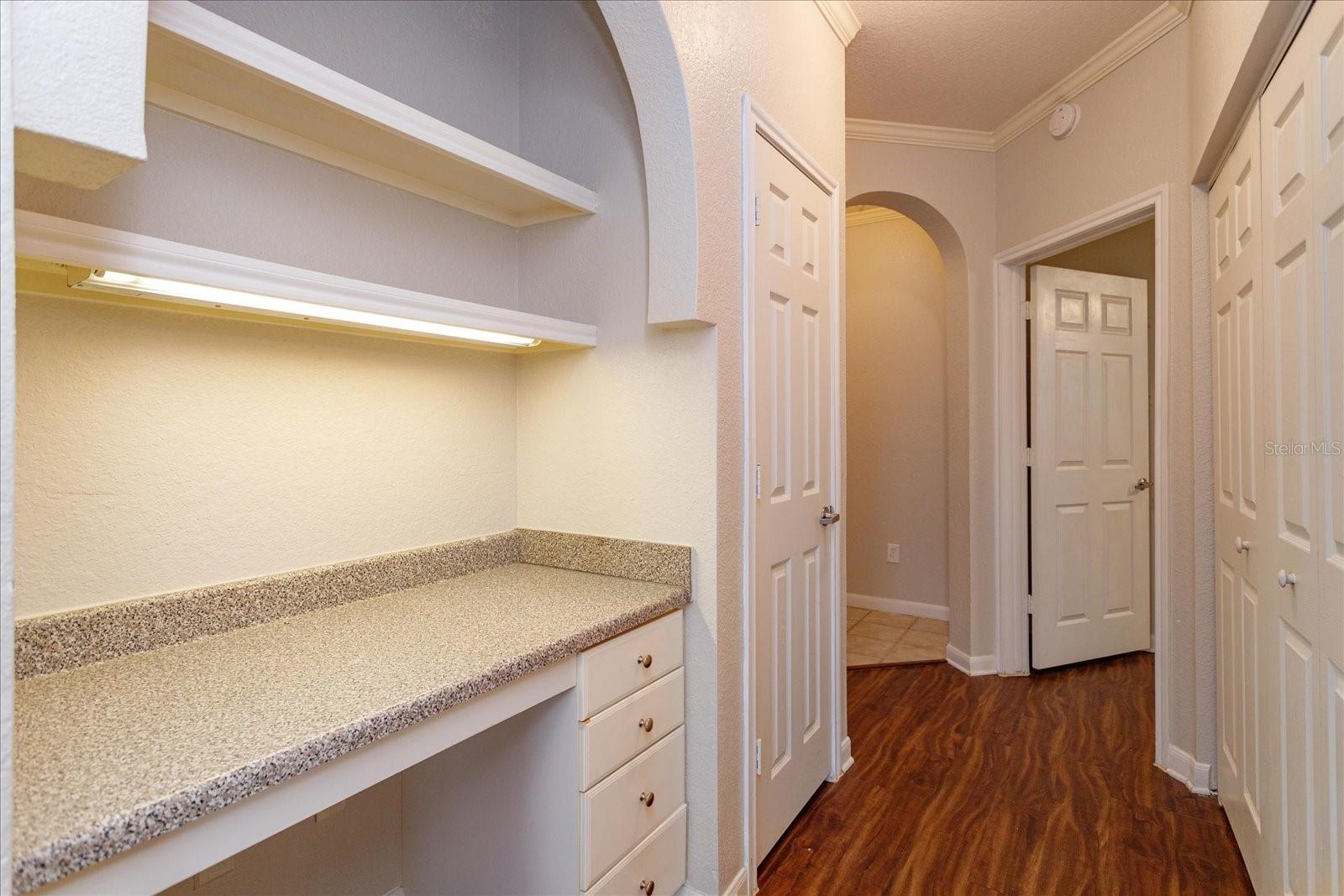 Image 13 of 26 For 860 Orange Avenue 262