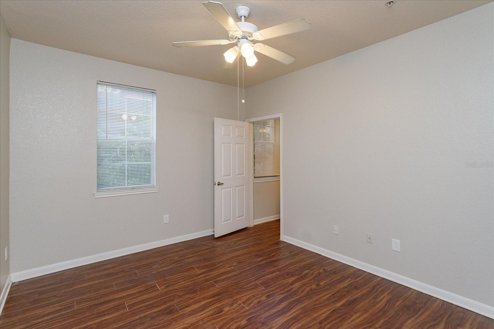 Image 14 of 26 For 860 Orange Avenue 262