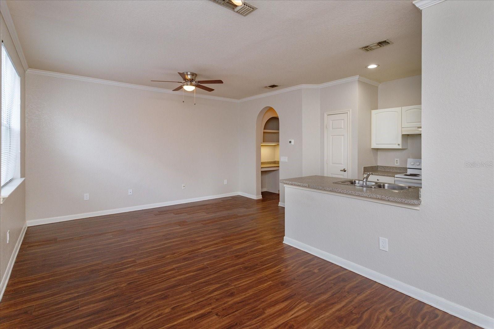 Image 8 of 26 For 860 Orange Avenue 262