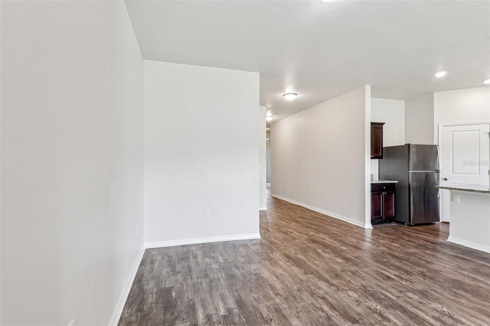 Image 10 of 34 For 3093 Neverland Drive