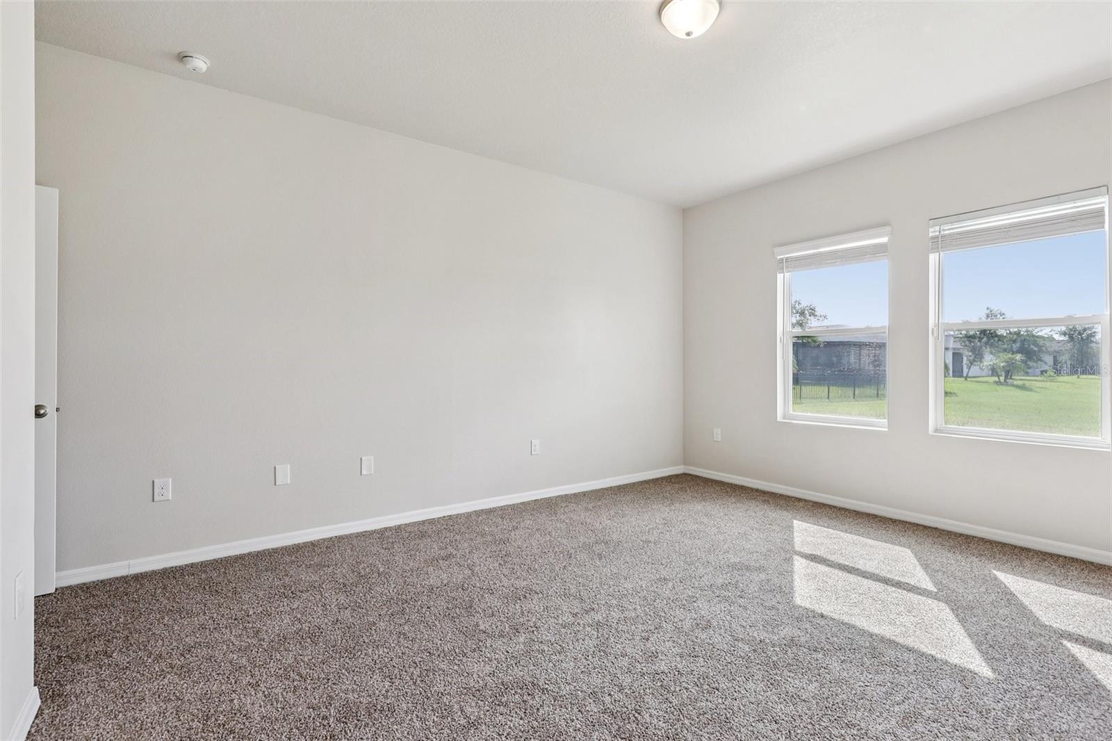Image 27 of 34 For 3093 Neverland Drive