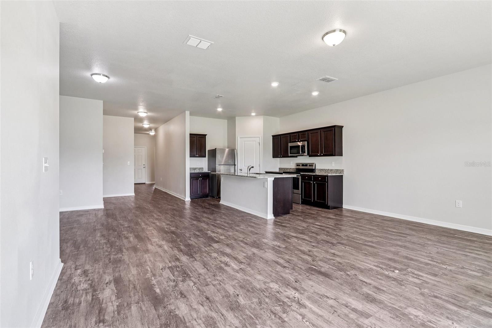 Image 9 of 34 For 3093 Neverland Drive
