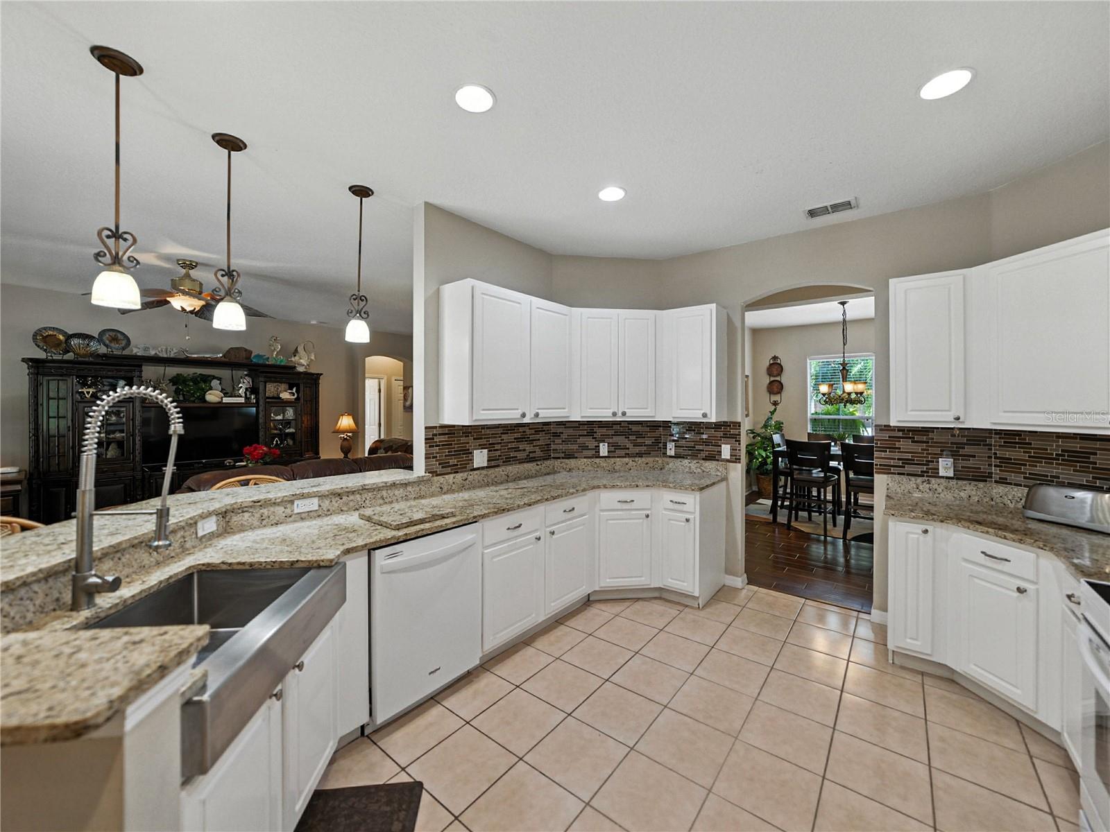 Image 12 of 29 For 3556 Sunset Isles Blvd.