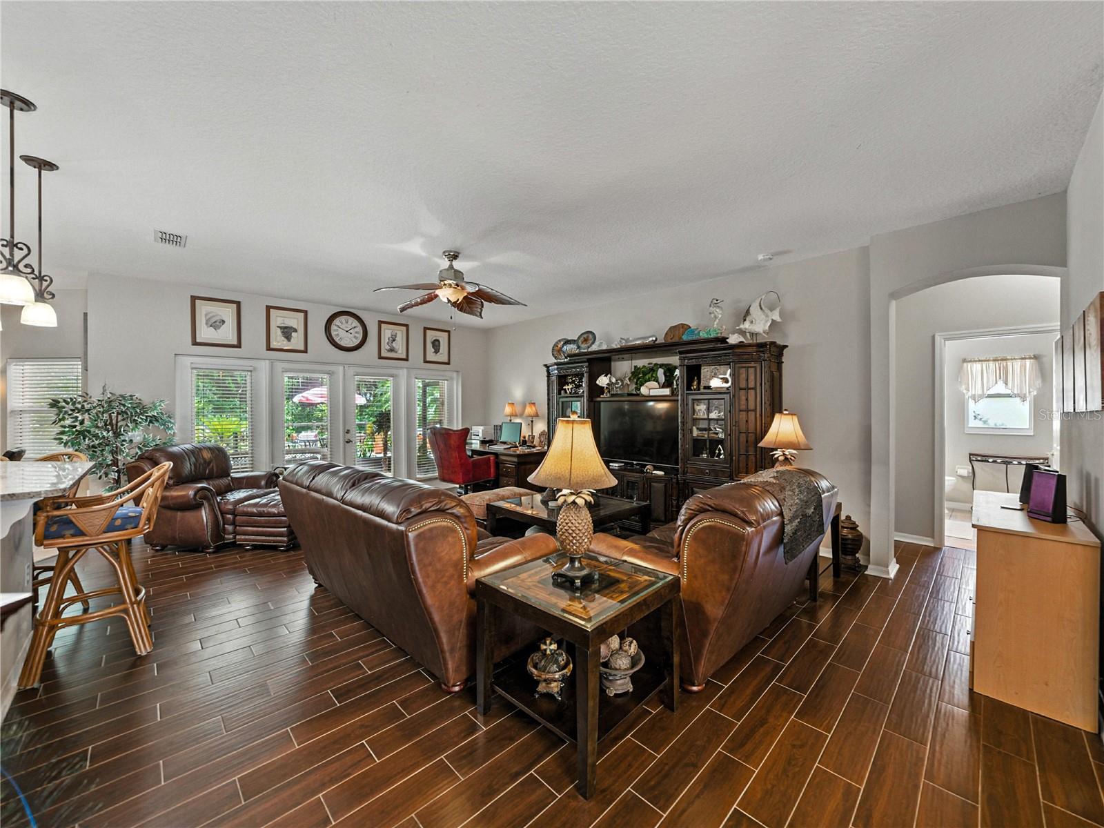 Image 8 of 29 For 3556 Sunset Isles Blvd.
