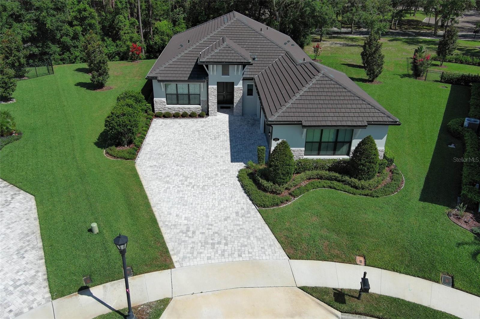 Image 4 of 67 For 25974 High Hampton Circle
