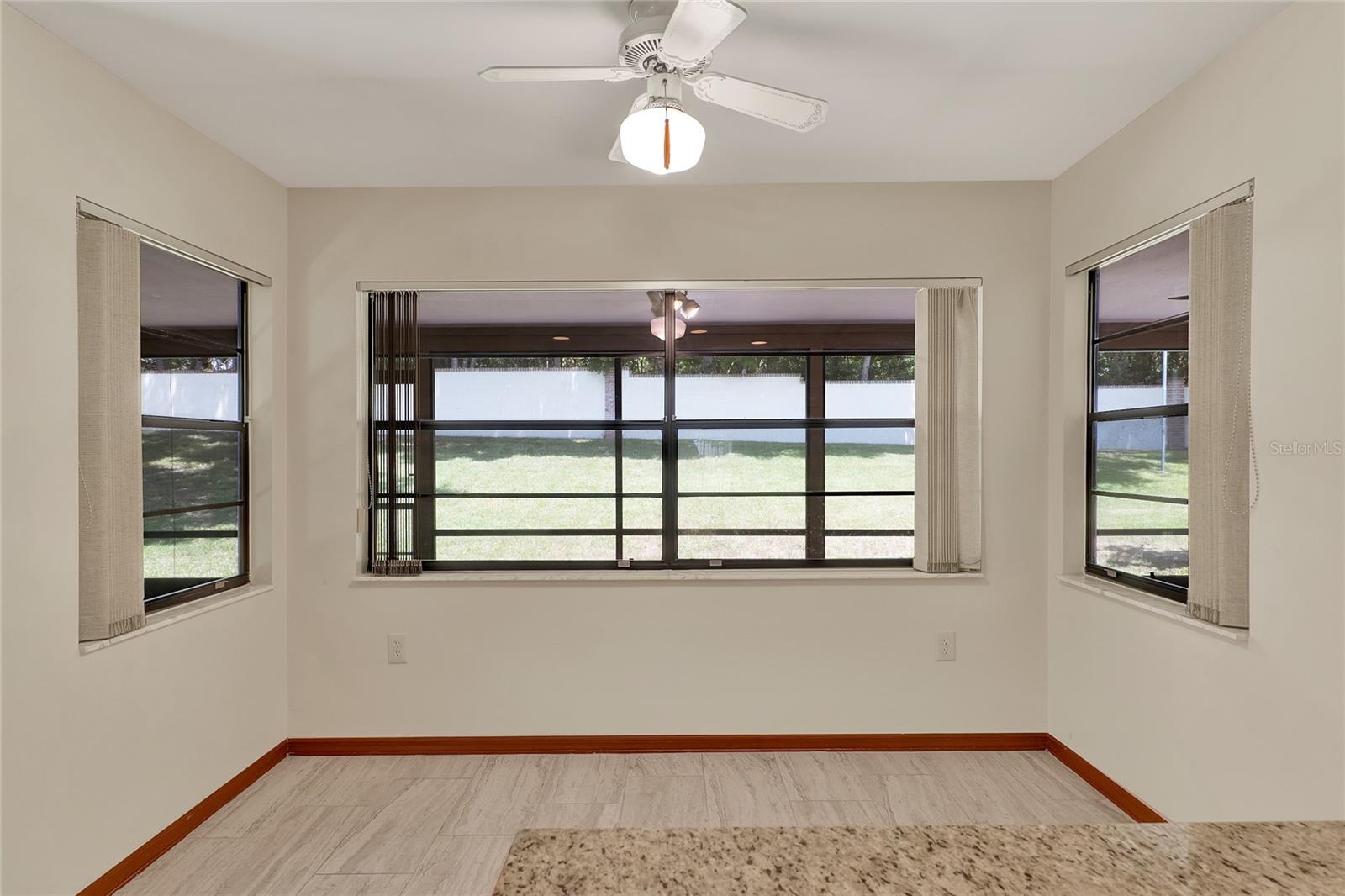 Image 10 of 40 For 1343 Ridge Lake Circle