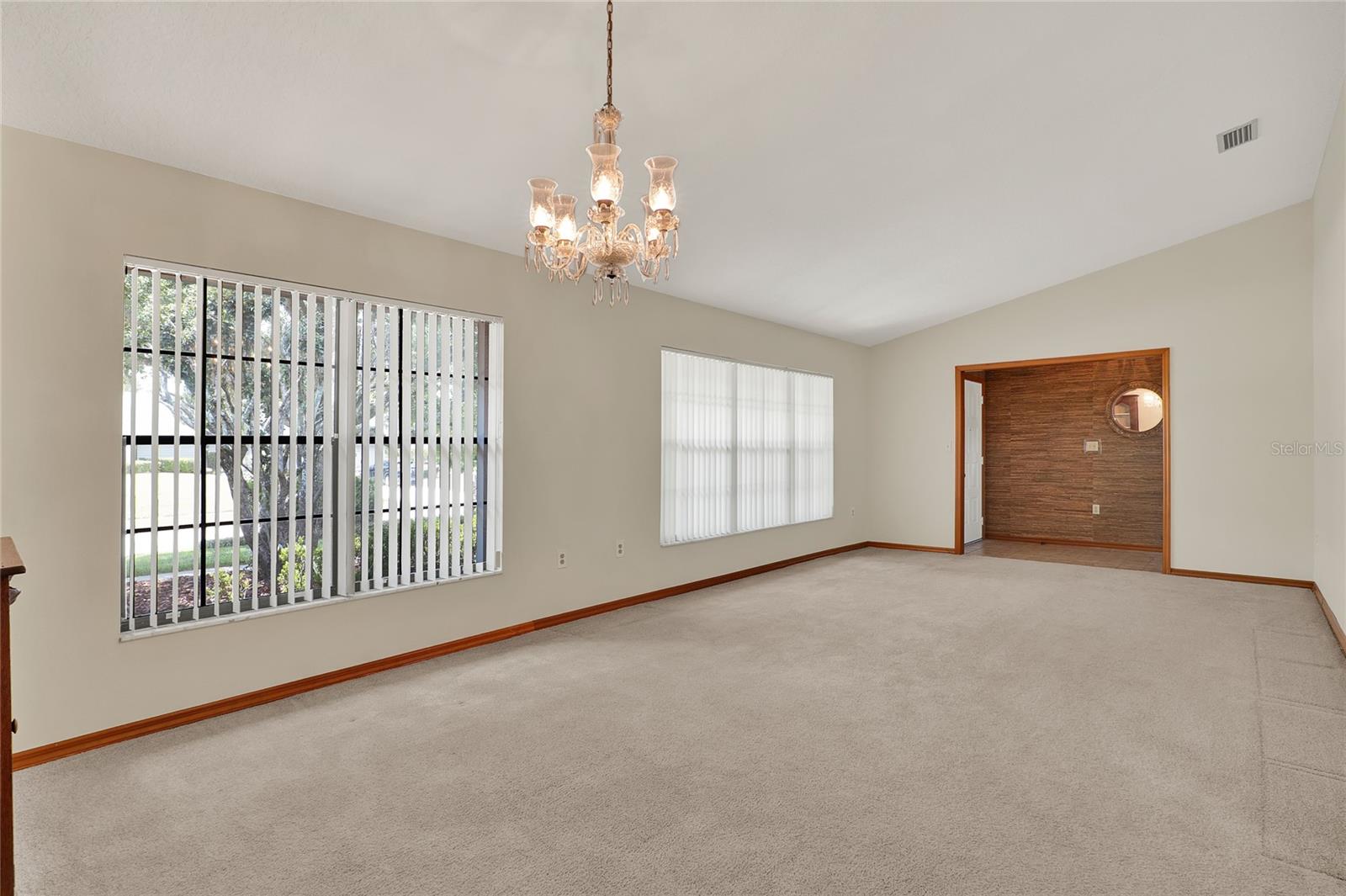 Image 16 of 40 For 1343 Ridge Lake Circle