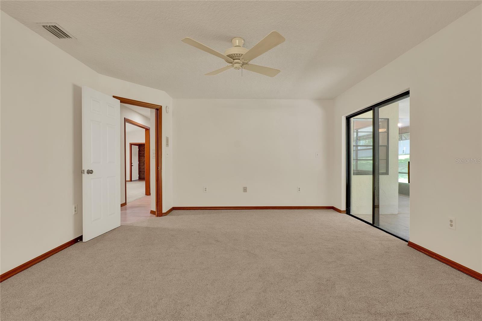 Image 23 of 40 For 1343 Ridge Lake Circle