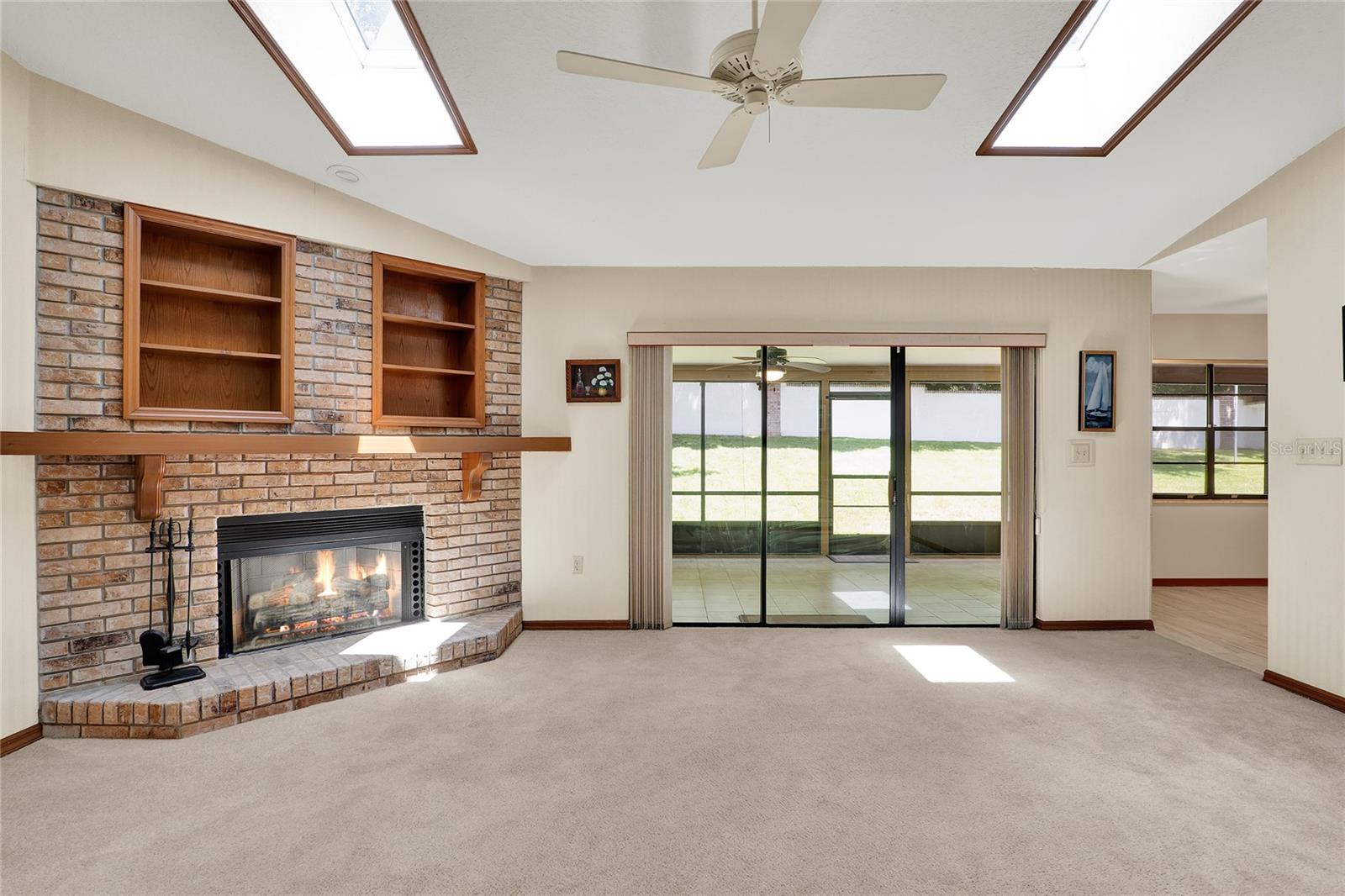 Image 6 of 40 For 1343 Ridge Lake Circle