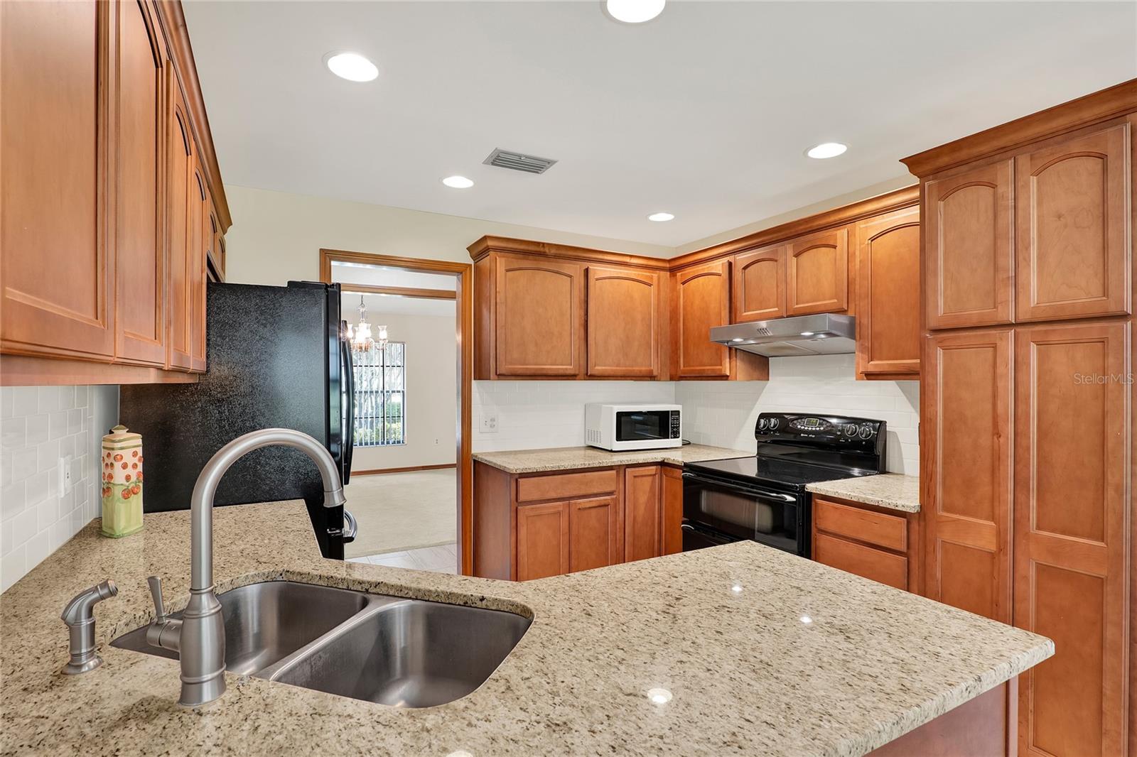 Image 9 of 40 For 1343 Ridge Lake Circle