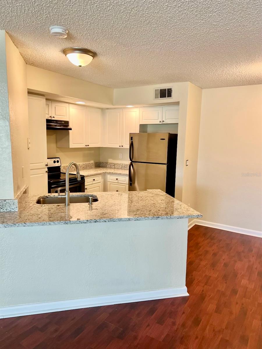 Image 5 of 16 For 4606 Commander Drive 1126