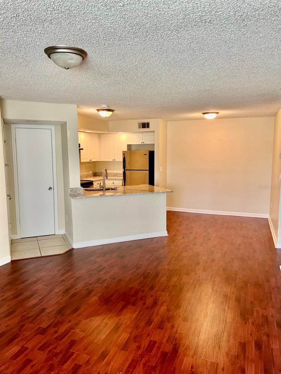 Image 6 of 16 For 4606 Commander Drive 1126