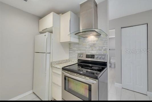 Image 5 of 13 For 334 48th Avenue N 236