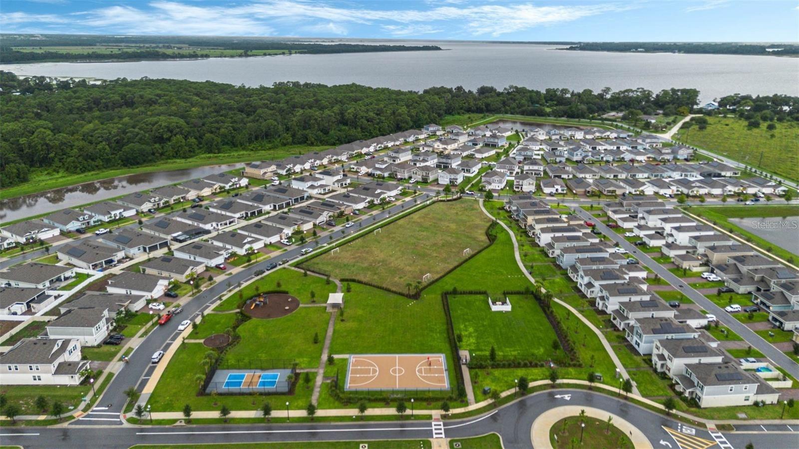 Image 40 of 43 For 6449 Sprucepine Lane