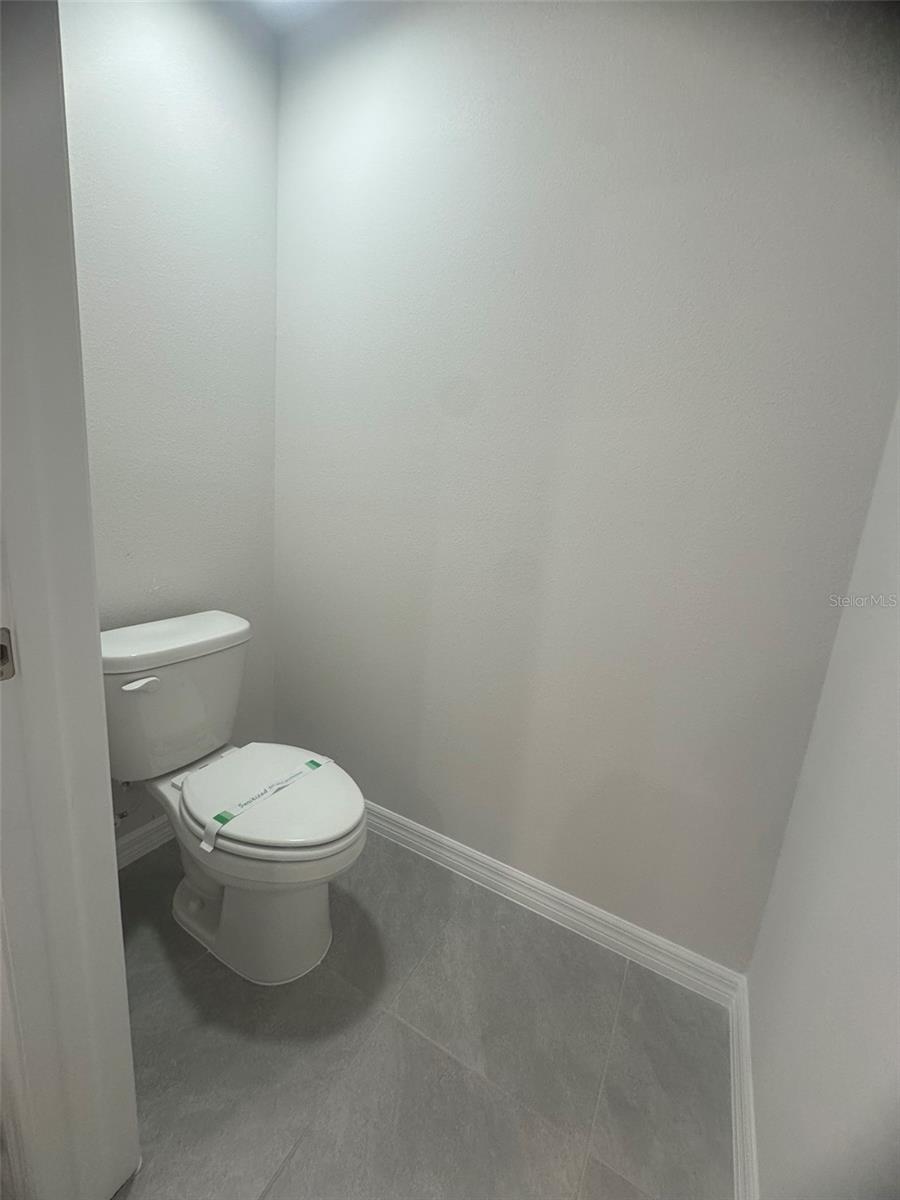Image 10 of 21 For 4005 Direct Green Place