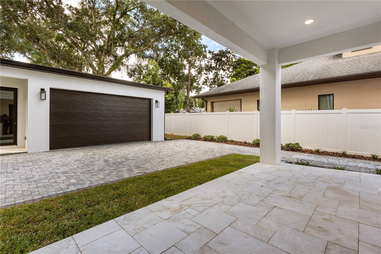 Image 39 of 48 For 902 Shady Lane Drive