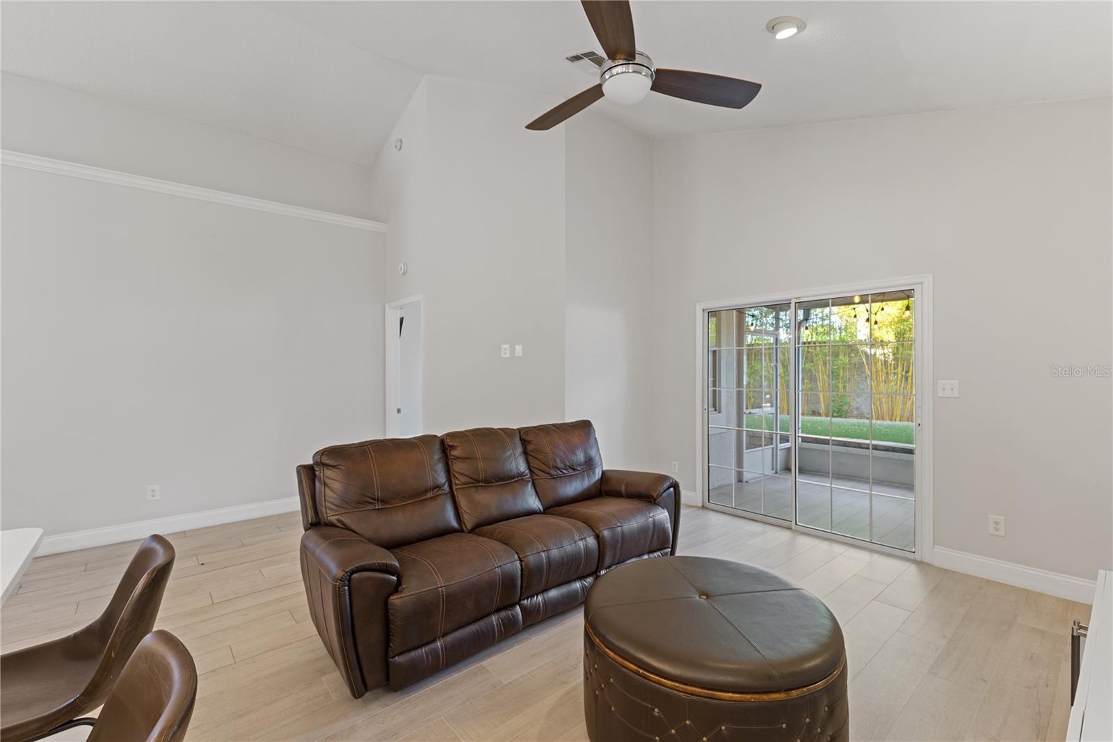 Image 12 of 27 For 8407 Foxworth Circle 15
