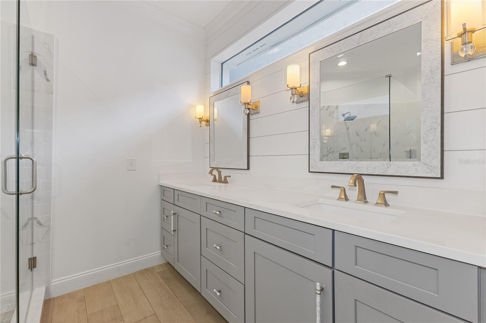 Image 18 of 27 For 8407 Foxworth Circle 15