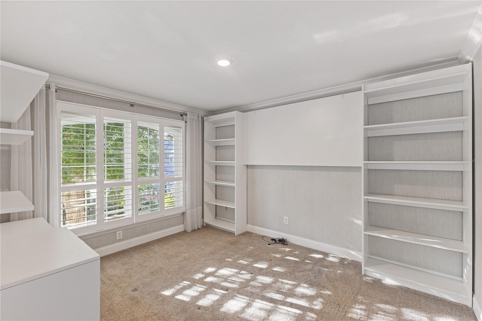 Image 21 of 27 For 8407 Foxworth Circle 15