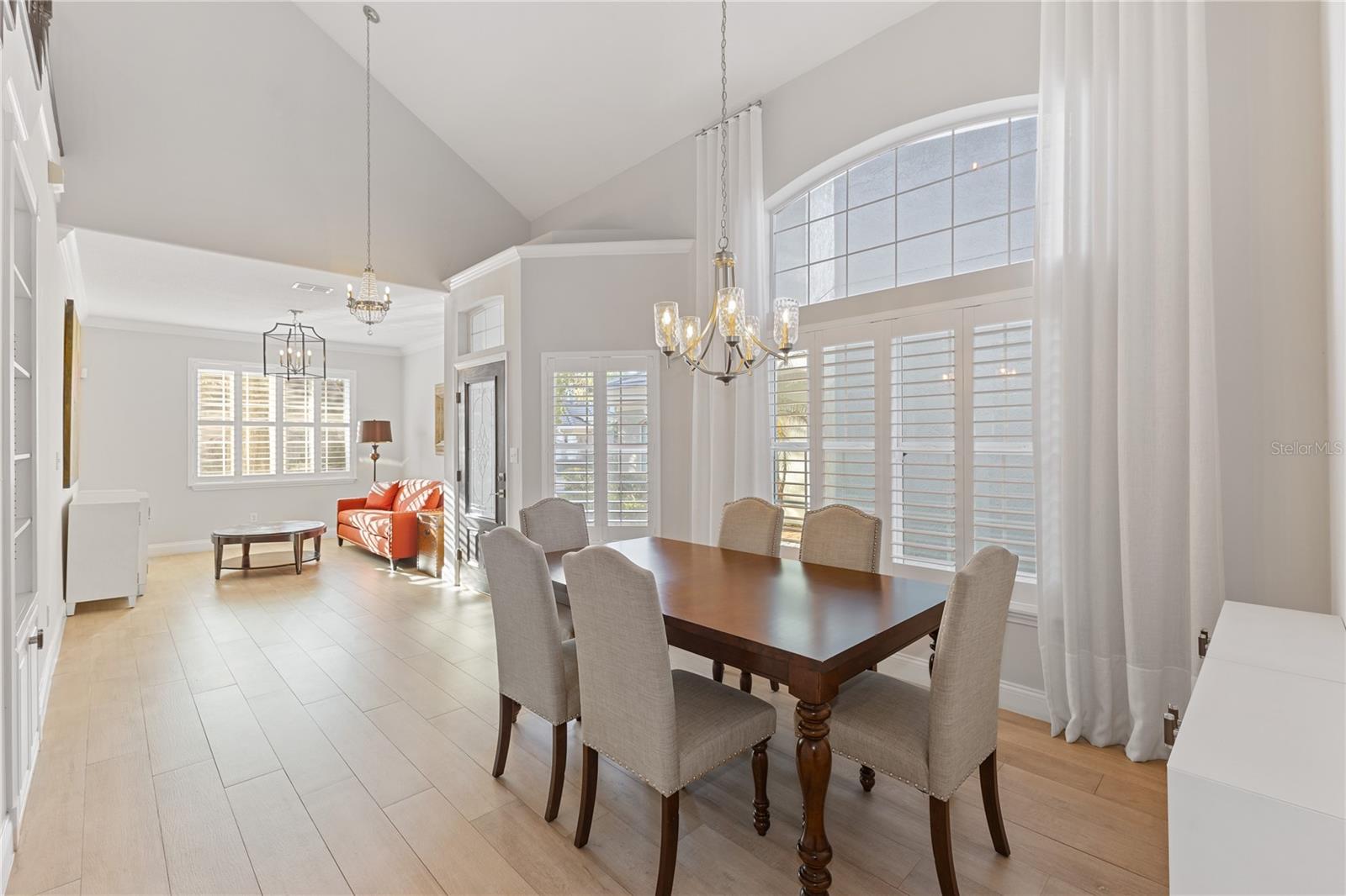 Image 5 of 27 For 8407 Foxworth Circle 15