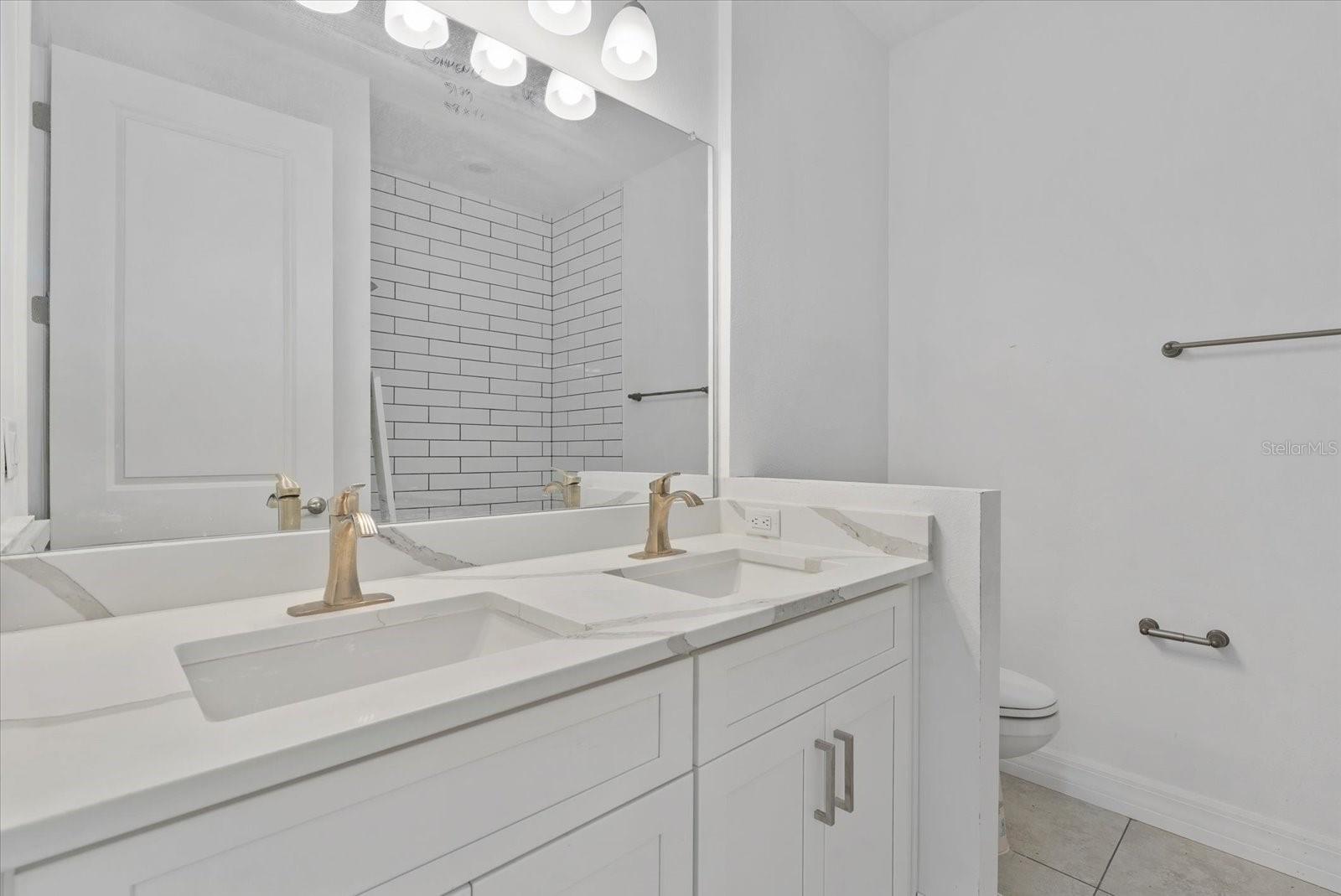 Image 19 of 36 For 5179 Arley Court