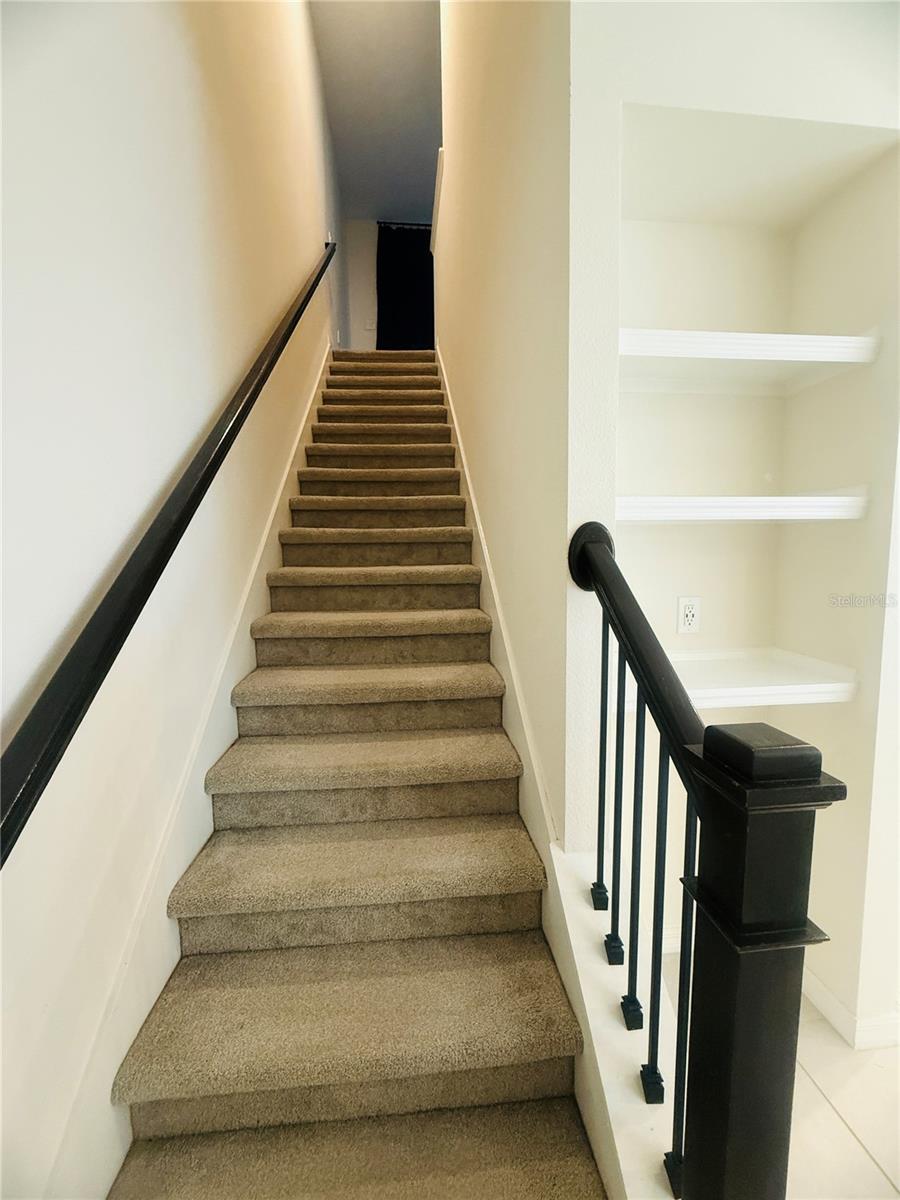 Listing photo id 8 for 8878 Herencia Alley