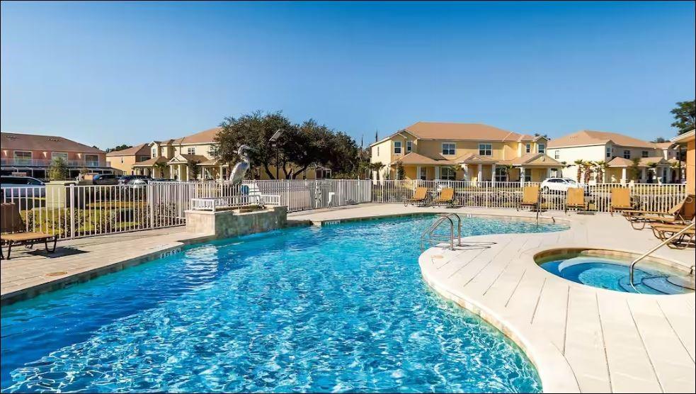 Image 24 of 32 For 17435 Serenidad Boulevard