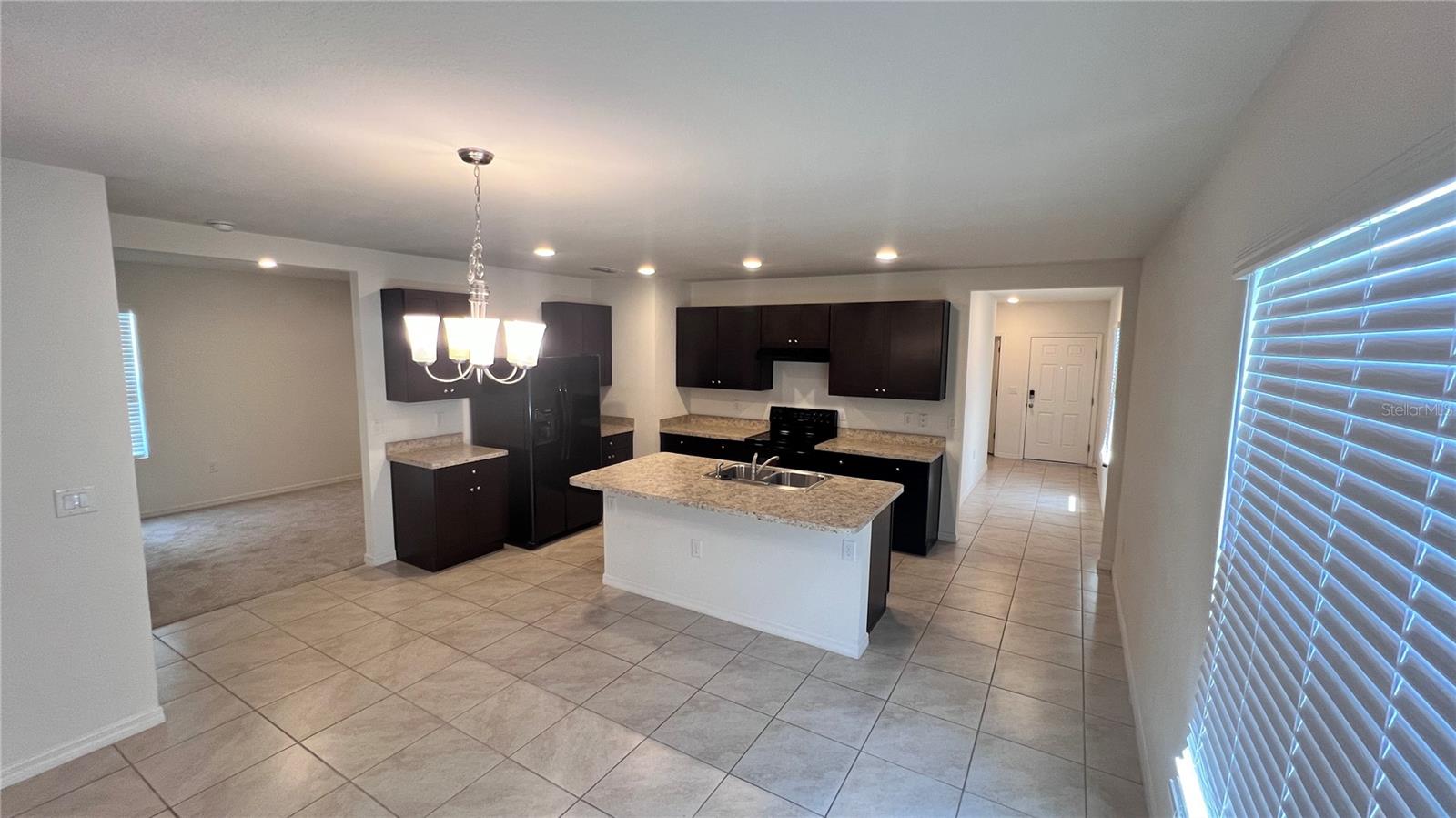 Image 10 of 41 For 2924 Sime Street